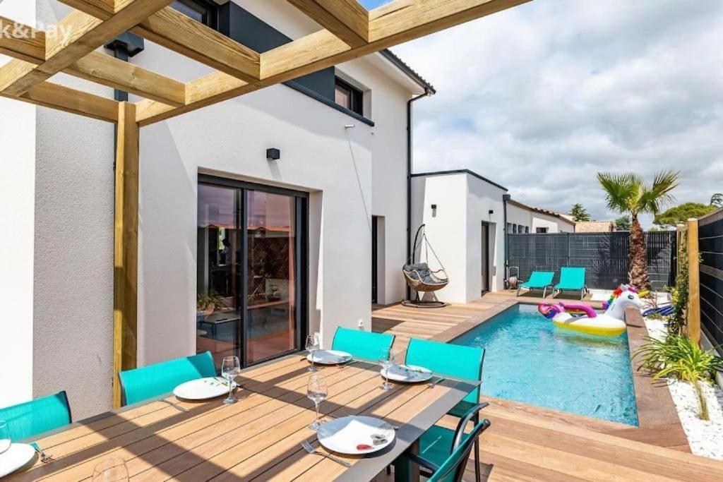 Avec Piscine Proche Plages
