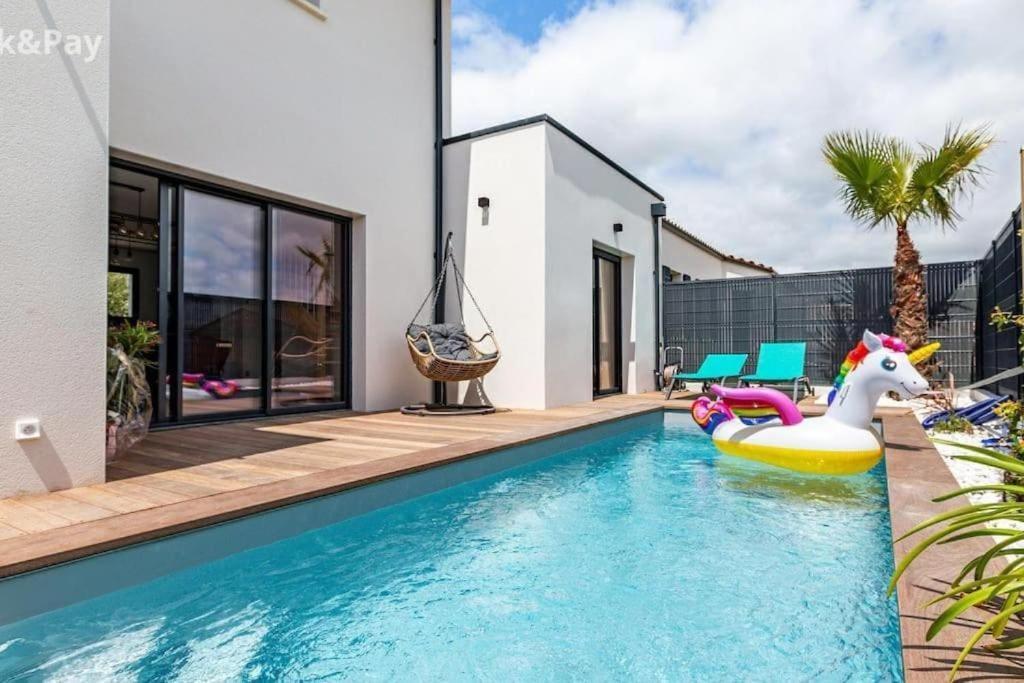 Avec Piscine Proche Plages * Vaux-sur-Mer